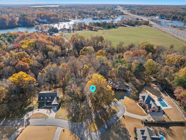 9196 Turtle Point Dr, Killen, AL