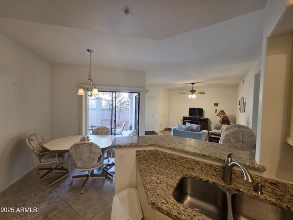 9151 W Greenway Road, Unit 182, Peoria, AZ 85381
