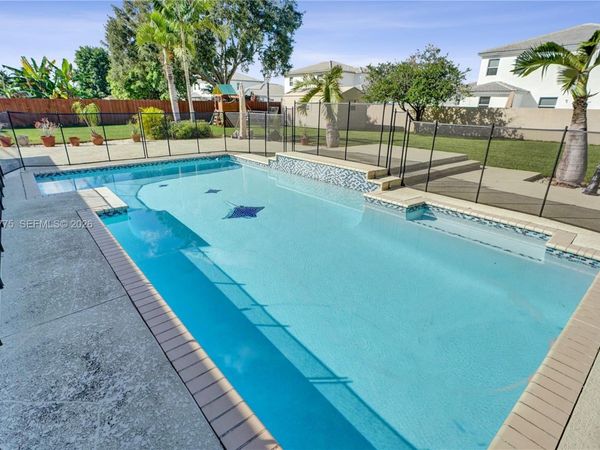 14833 SW 164th Ter, Miami, FL 33187