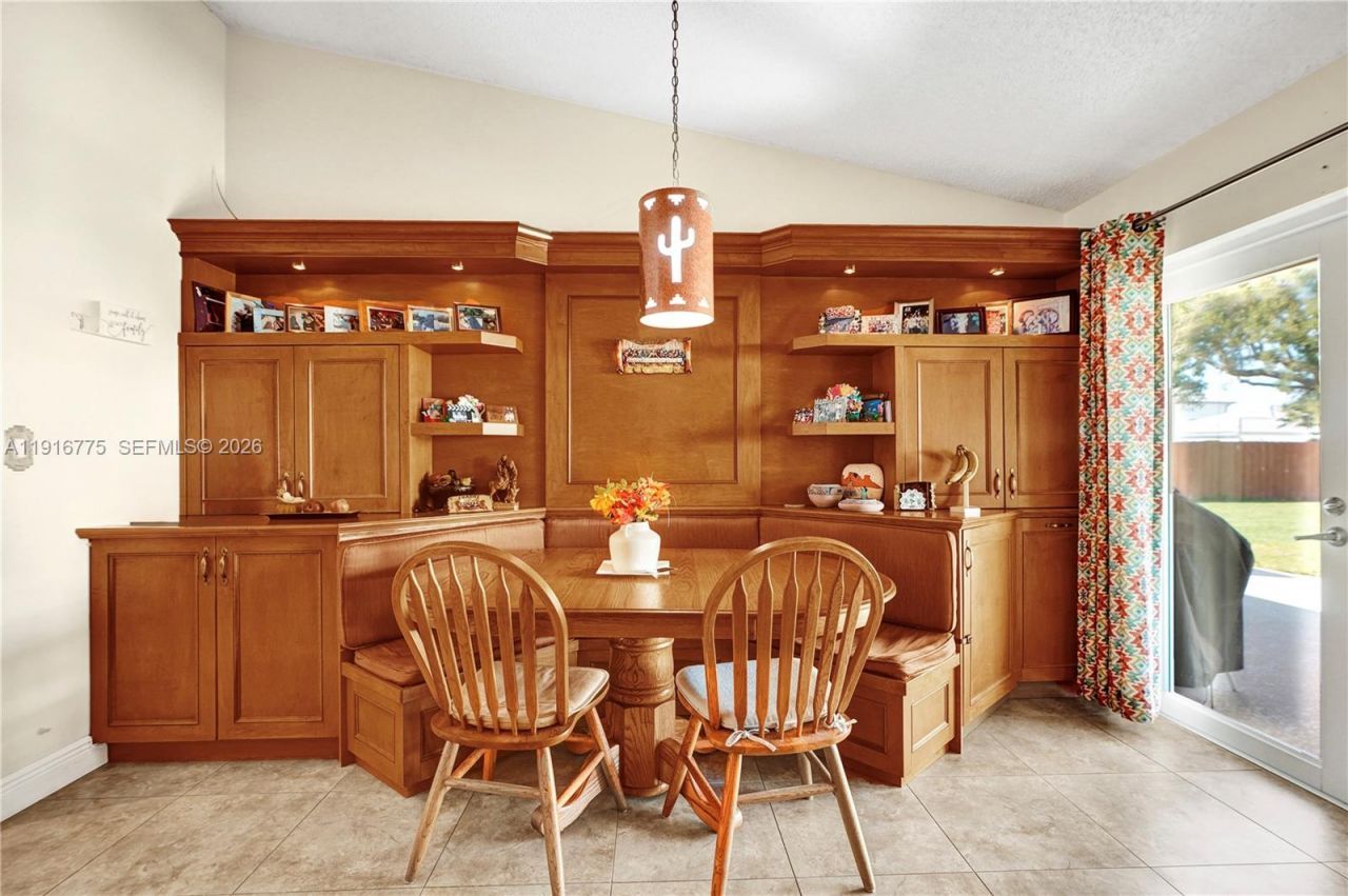 14833 SW 164th Ter, Miami, FL 33187 Photo