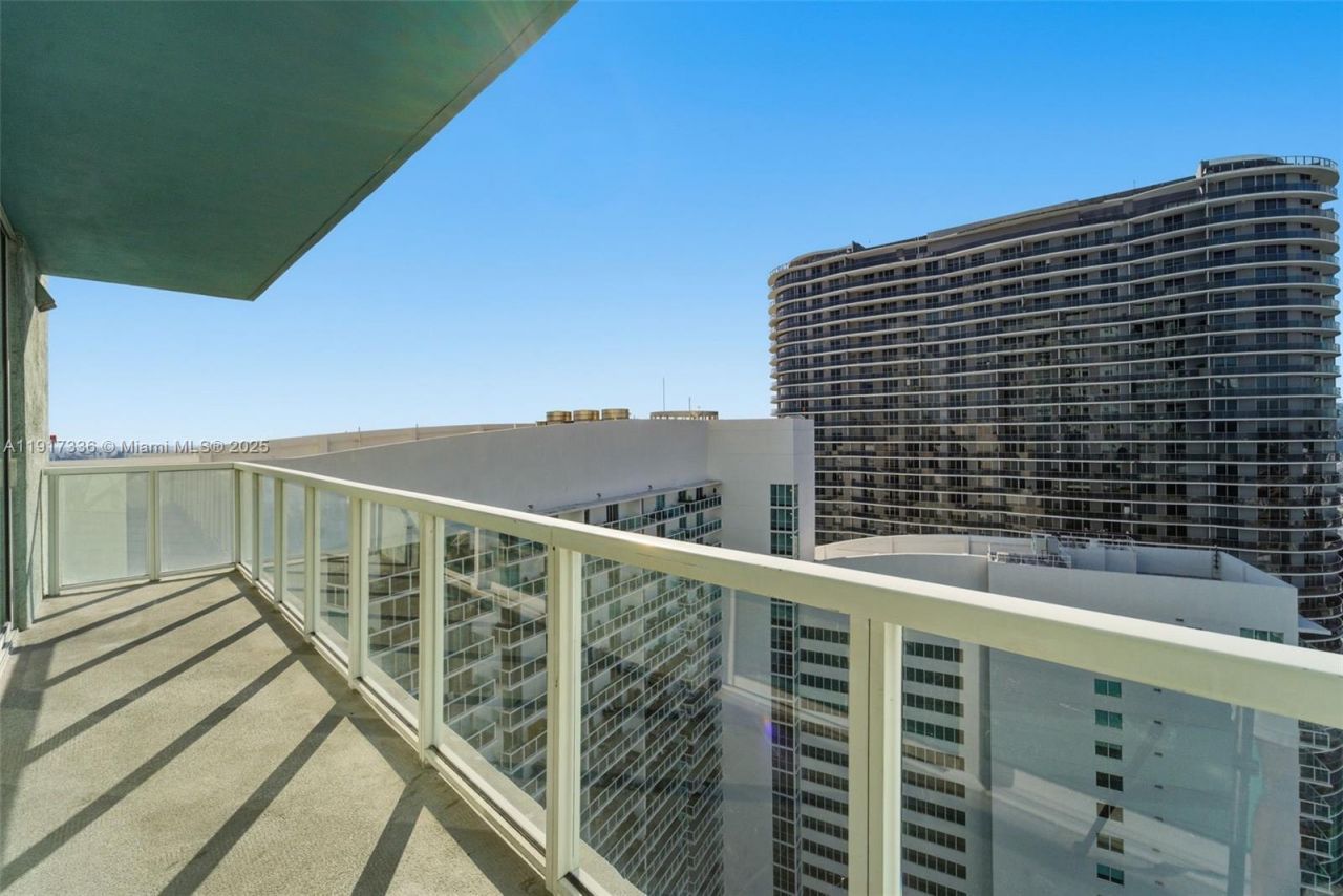 1900 N Bayshore Dr, Unit 4109, Miami, FL 33132 Photo