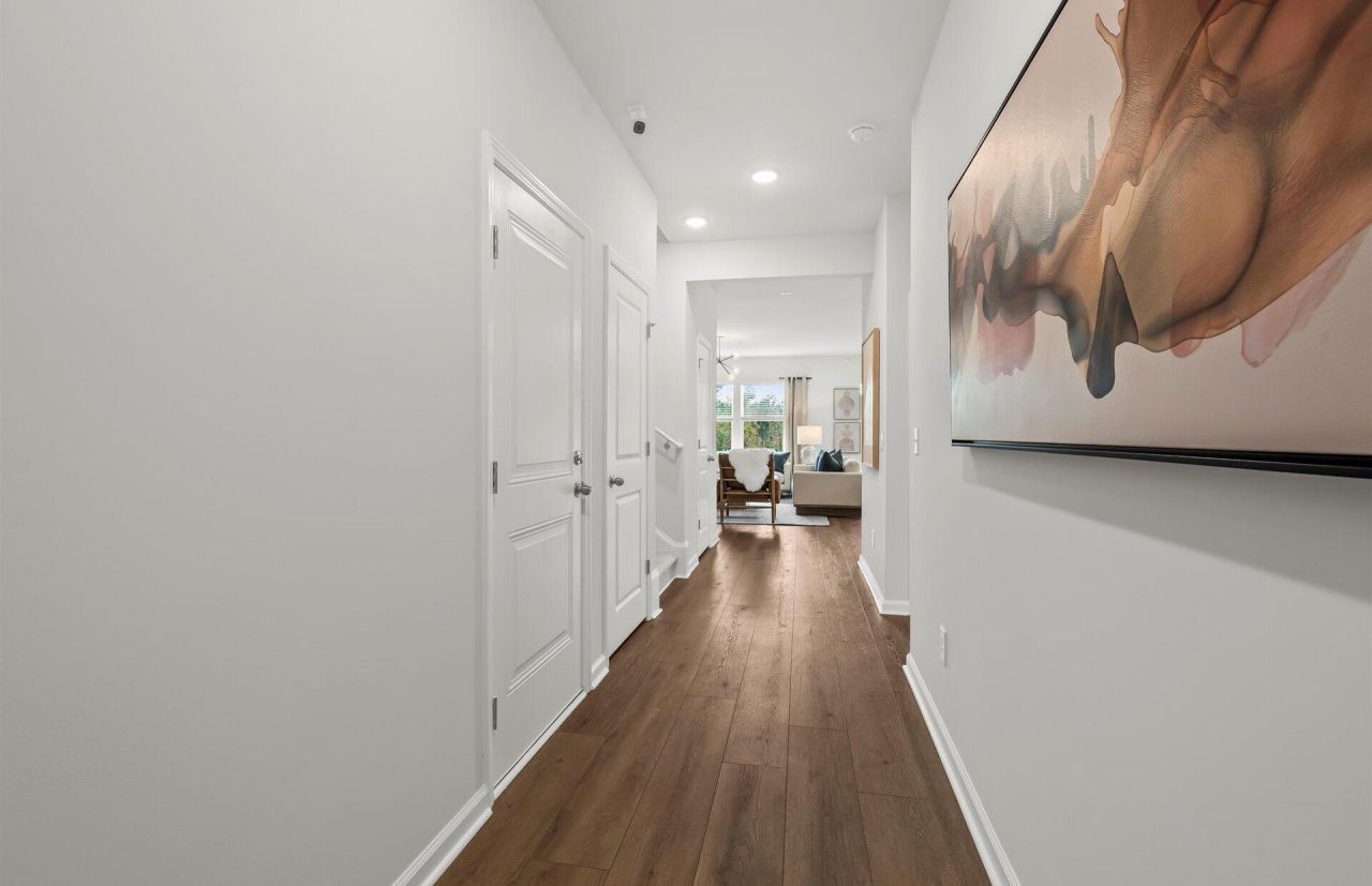 759 Meadowbrook Lane Photo 2