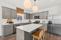 759 Meadowbrook Lane photo 4