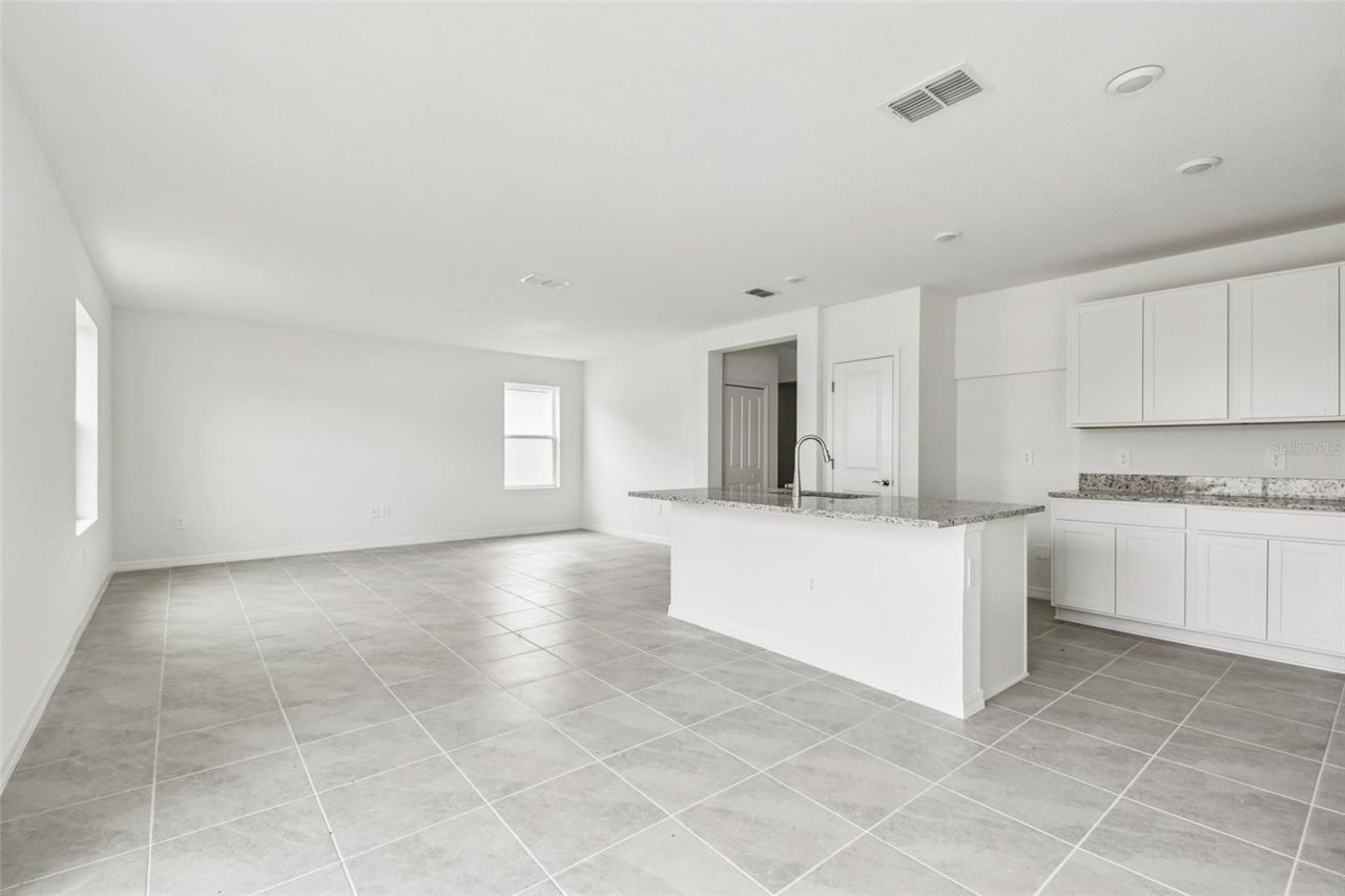 9118 Optimist Way, Palmetto, FL 34221 Photo