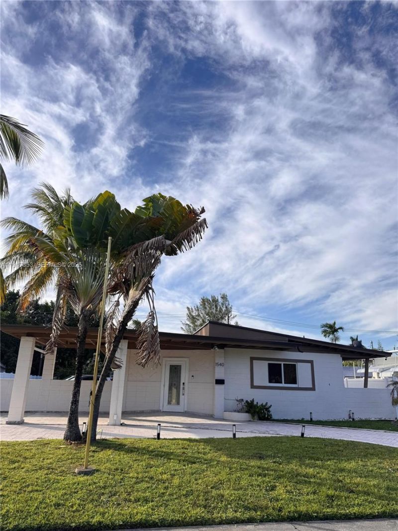 1540 NE 118th St, Unit B, Miami, FL 33161 Photo