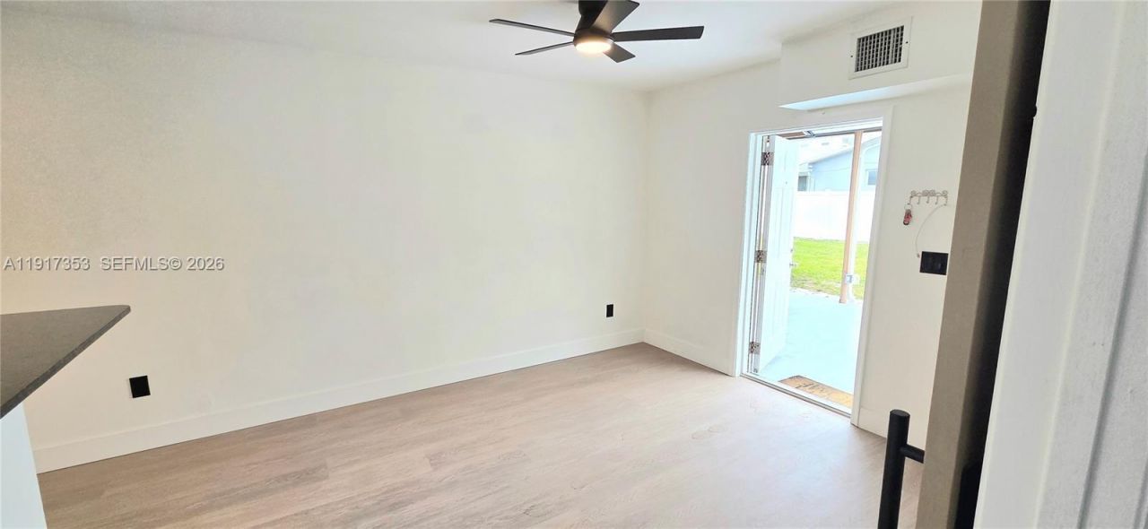 1540 NE 118th St, Unit B, Miami, FL 33161 Photo