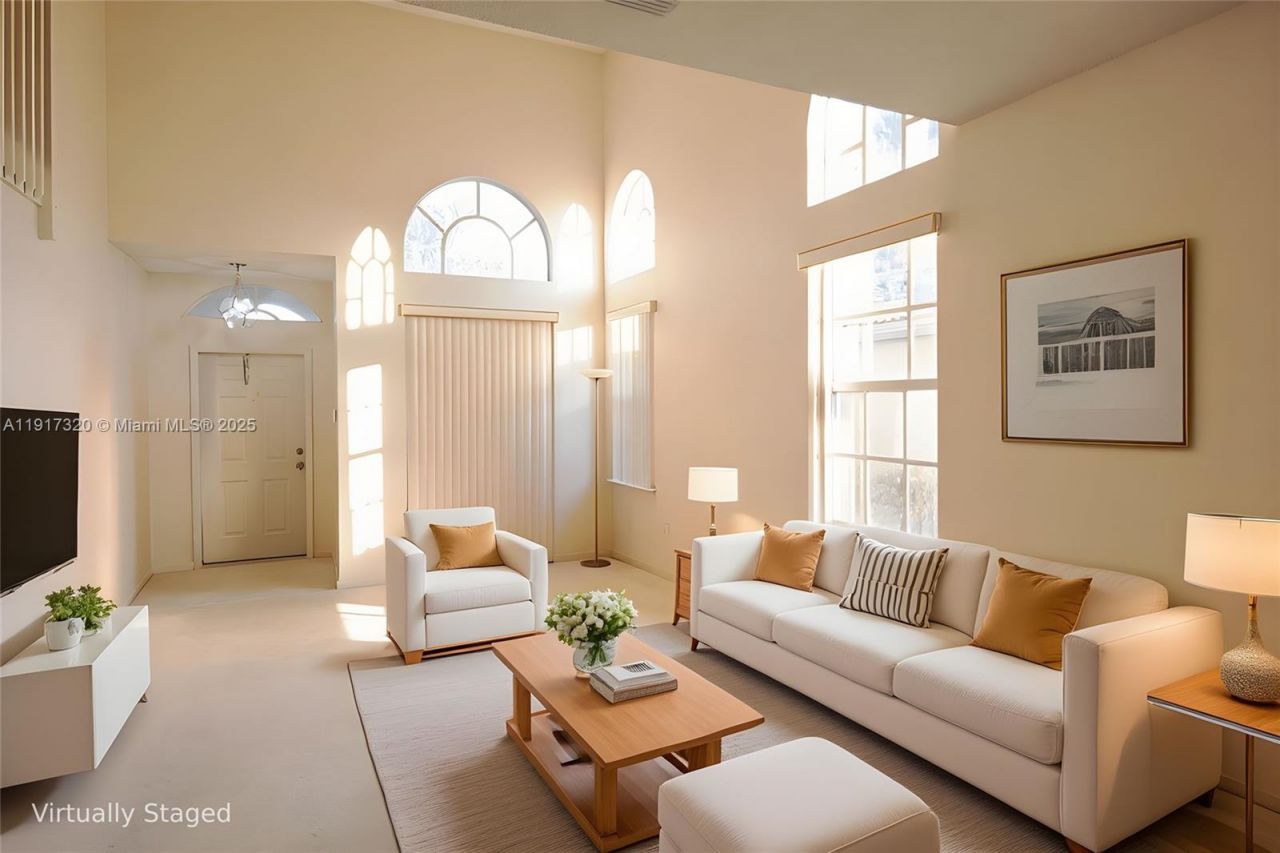 1562 NW 157th Ave, Pembroke Pines, FL 33028 Photo