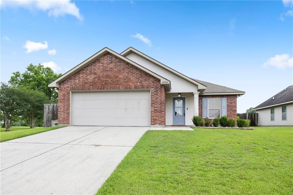 38334 ST THOMAS Court, Gonzales, LA 70737
