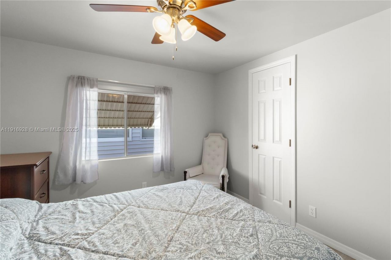 5239 NW 3rd Ave, Deerfield Beach, FL 33064 Photo