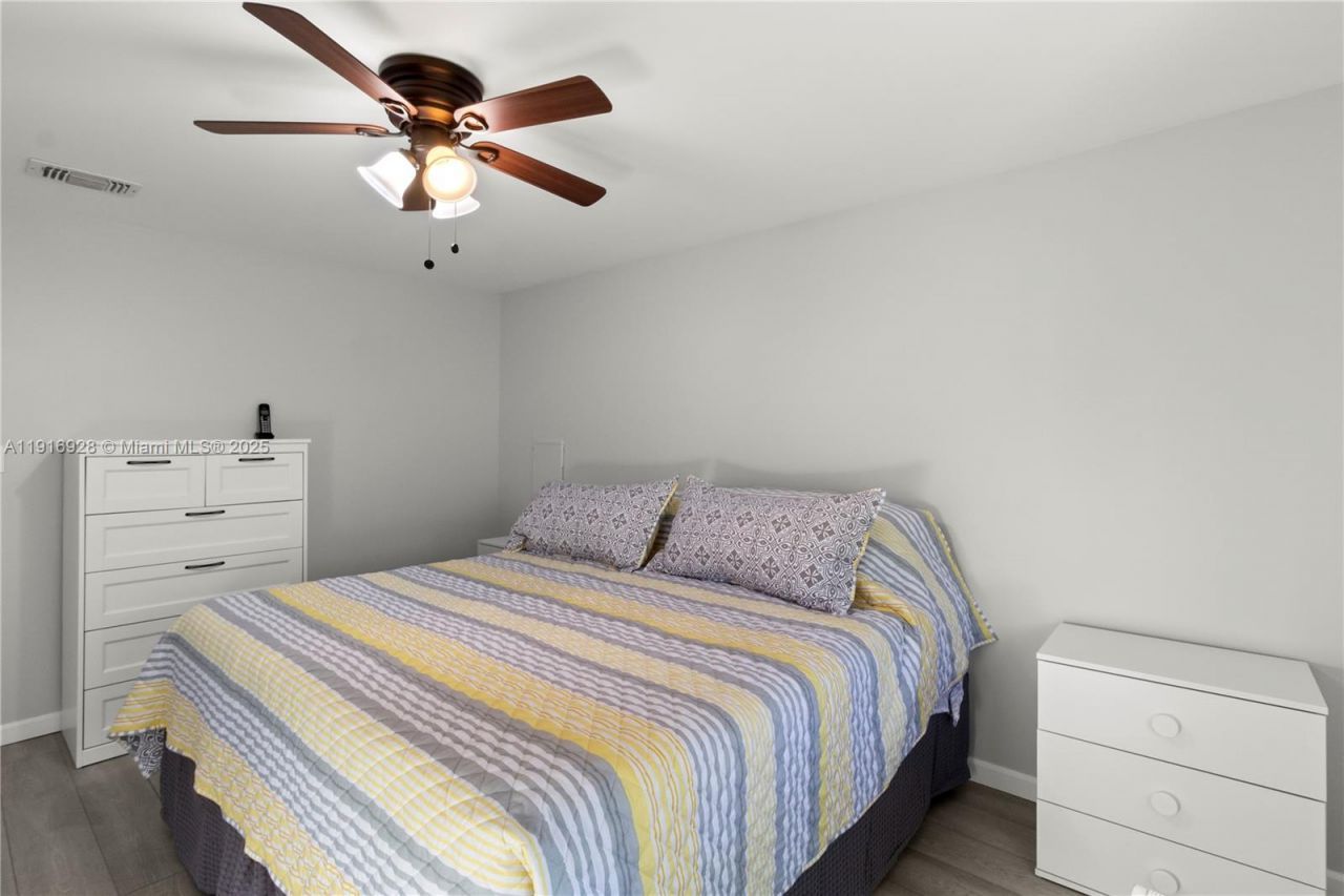 5239 NW 3rd Ave, Deerfield Beach, FL 33064 Photo