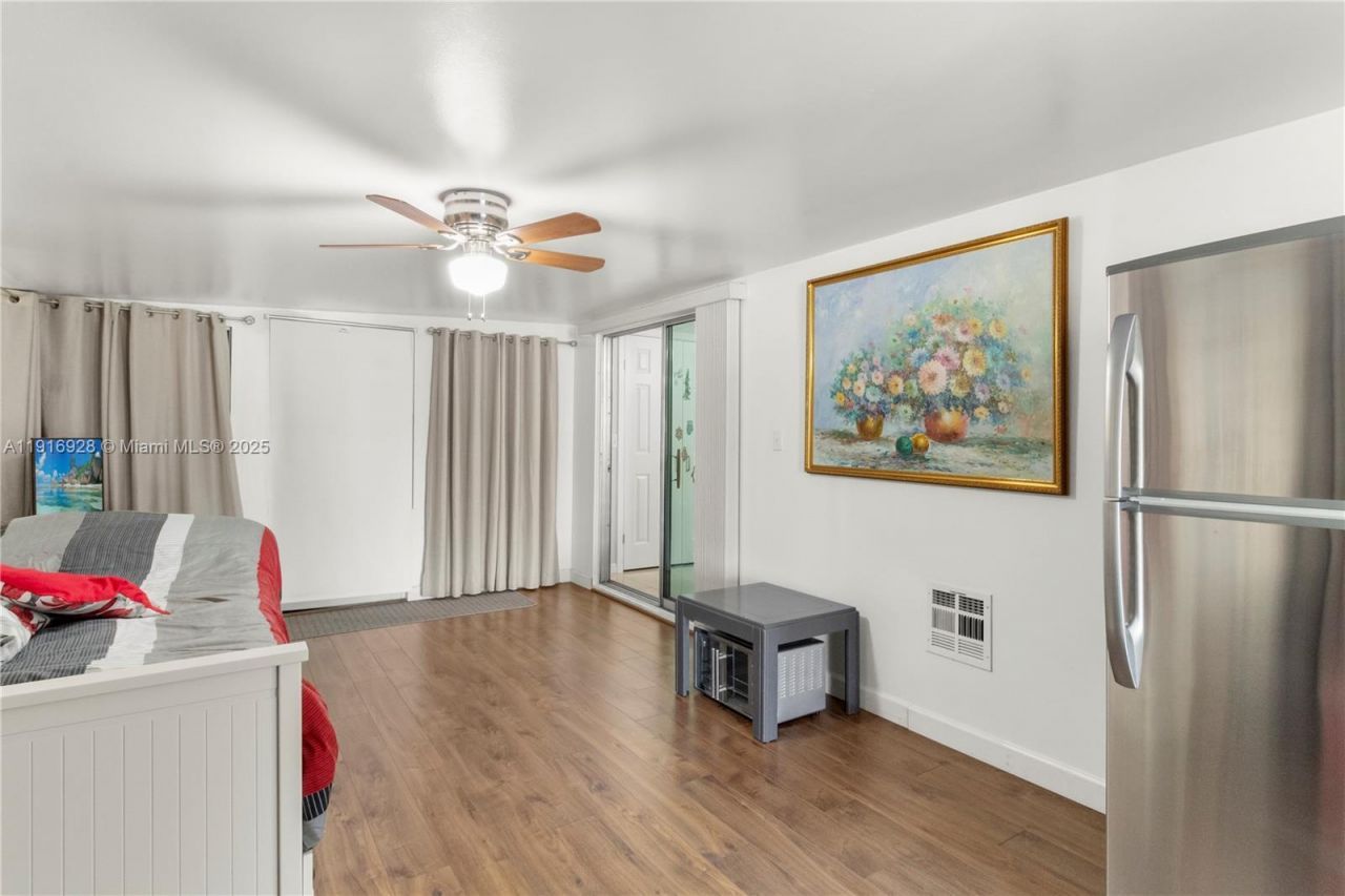 5239 NW 3rd Ave, Deerfield Beach, FL 33064 Photo