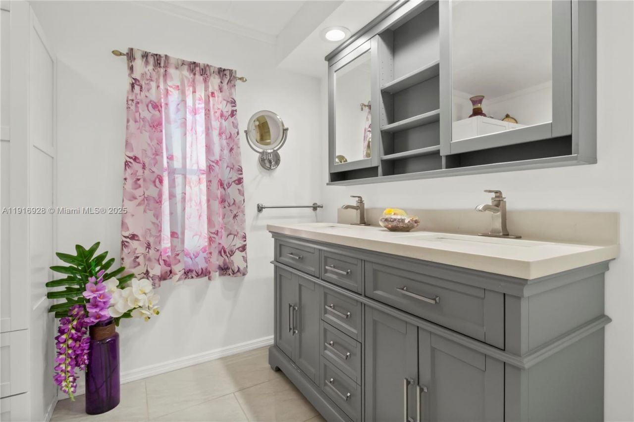 5239 NW 3rd Ave, Deerfield Beach, FL 33064 Photo