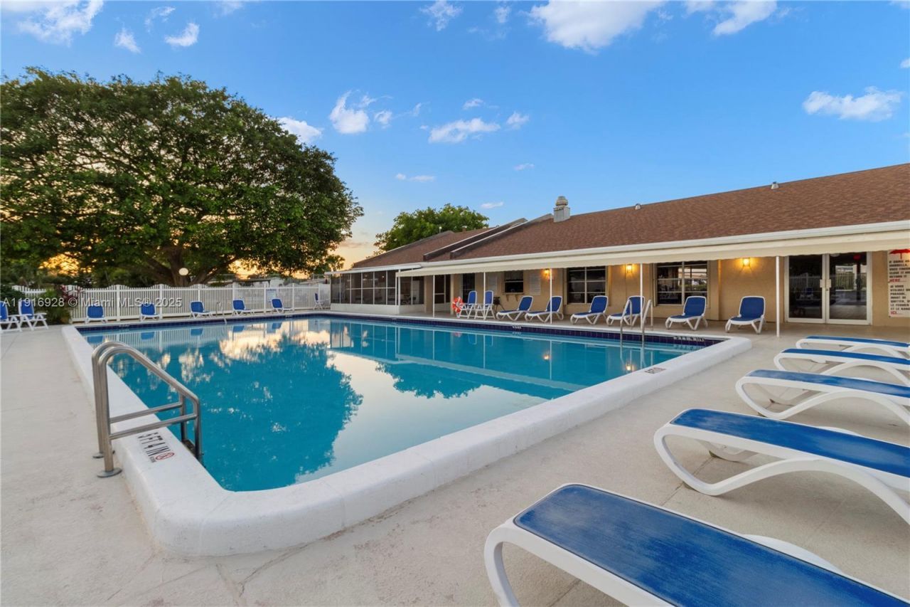 5239 NW 3rd Ave, Deerfield Beach, FL 33064 Photo