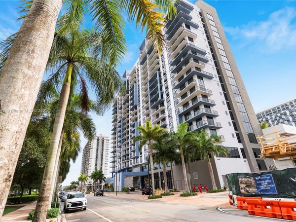 5350 NW 84th Ave, Unit 909, Doral, FL 33166