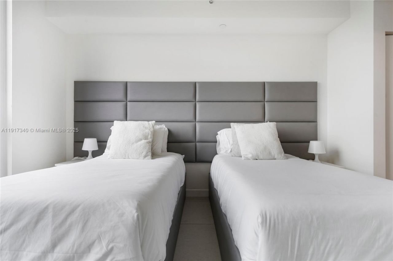 5350 NW 84th Ave, Unit 909, Doral, FL 33166 Photo