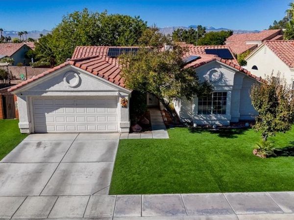 4701 Victoria Beach Way, Las Vegas, NV 89130