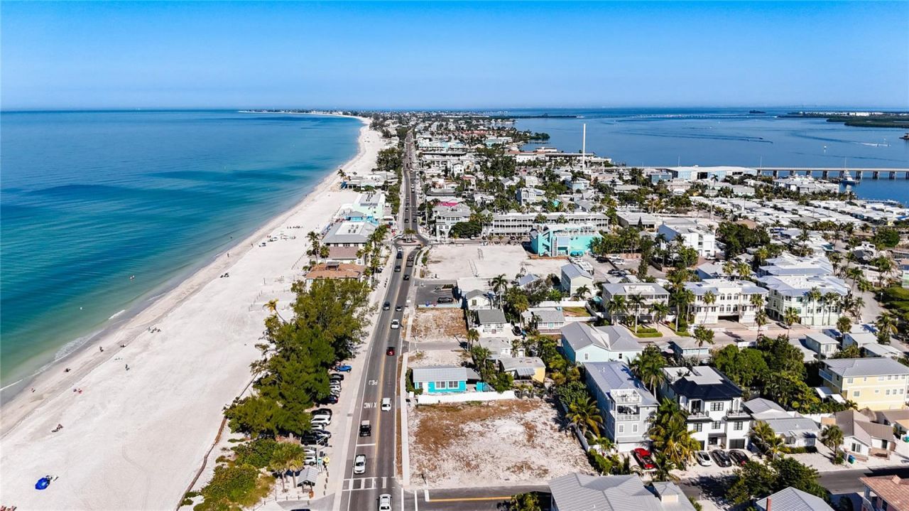 403 Gulf Drive S, Bradenton Beach, FL 34217 Photo