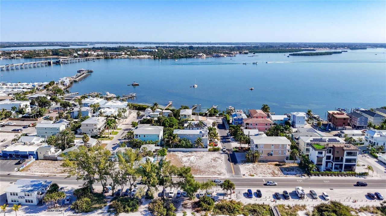 403 Gulf Drive S, Bradenton Beach, FL 34217 Photo