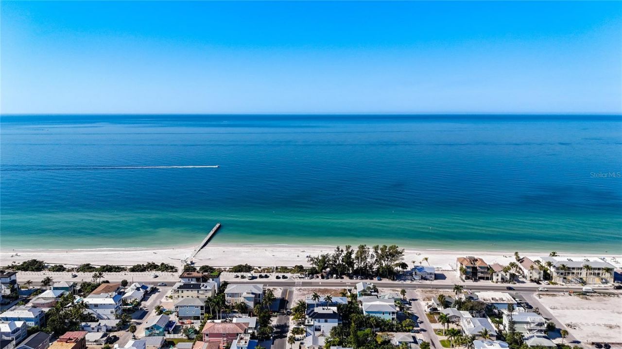 403 Gulf Drive S, Bradenton Beach, FL 34217 Photo