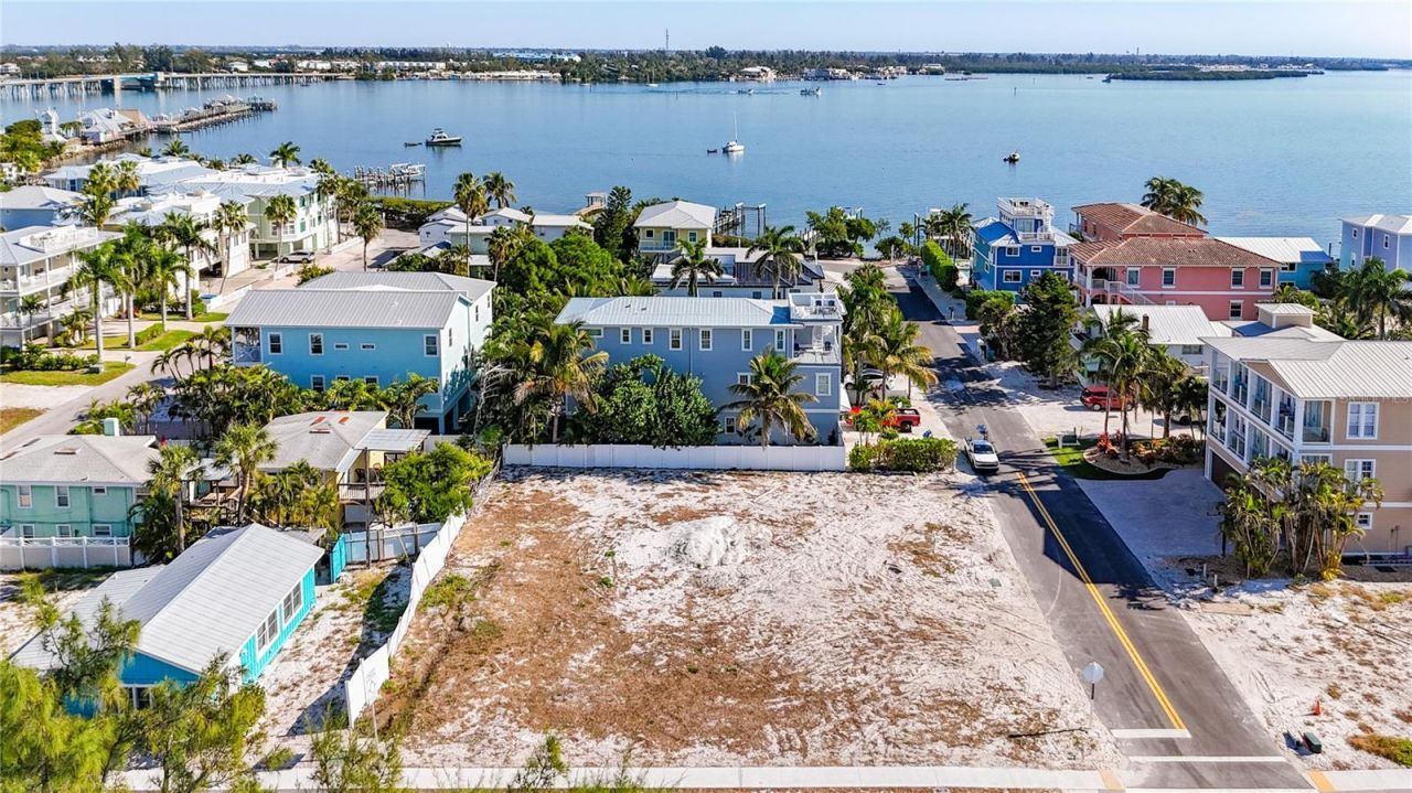 403 Gulf Drive S, Bradenton Beach, FL 34217 Photo