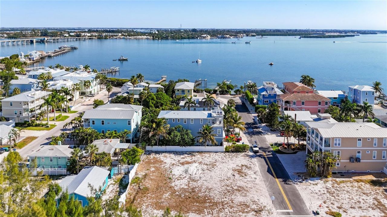 403 Gulf Drive S, Bradenton Beach, FL 34217 Photo