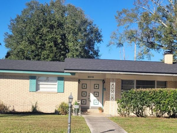 8515 VERMANTH Road, Jacksonville, FL 32211