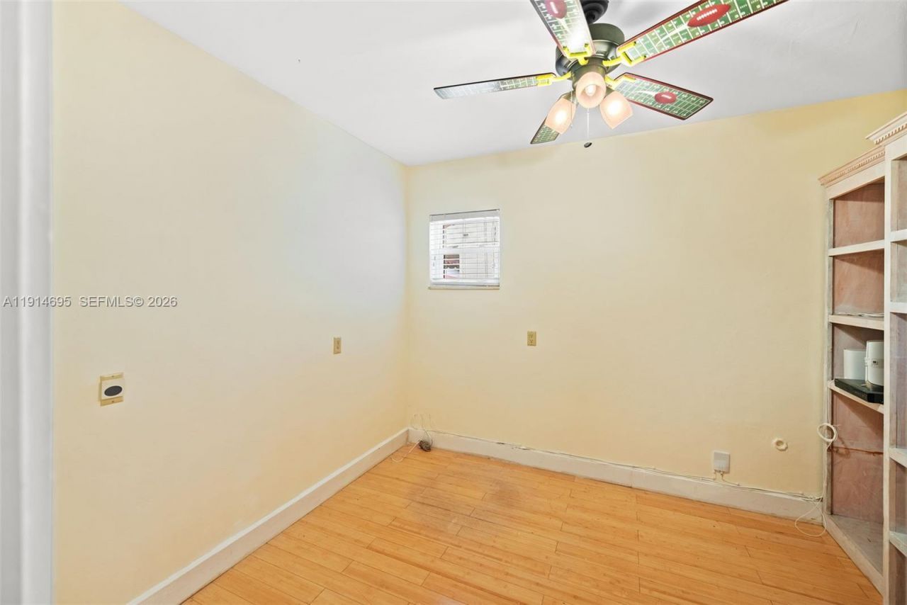 2015 NE 120th Rd, North Miami, FL 33181 Photo