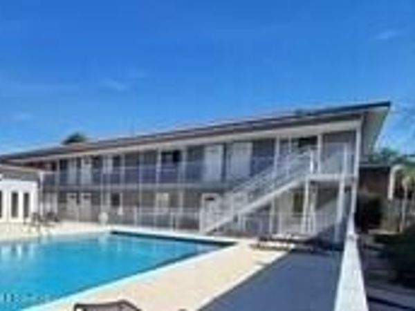 1664 Beach Boulevard, Biloxi, MS 39531