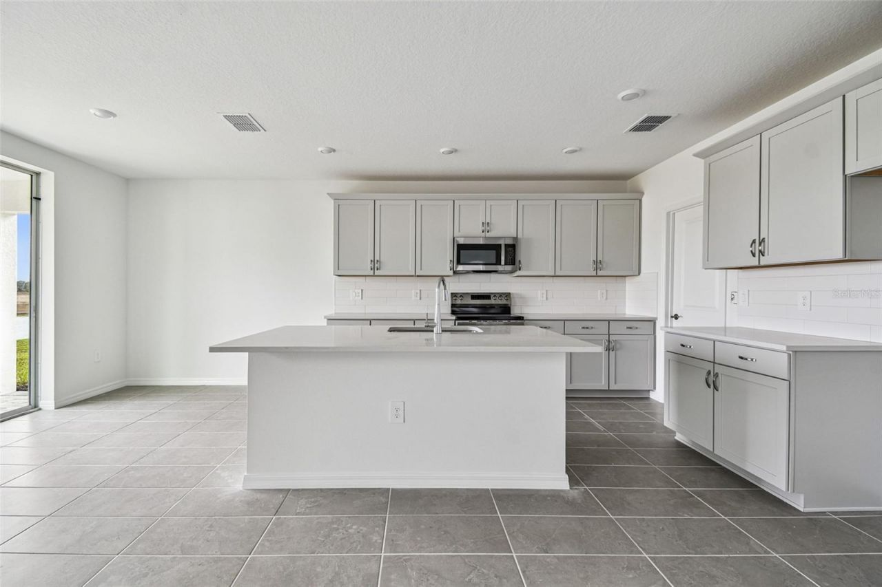 9110 Optimist Way, Palmetto, FL 34221 Photo