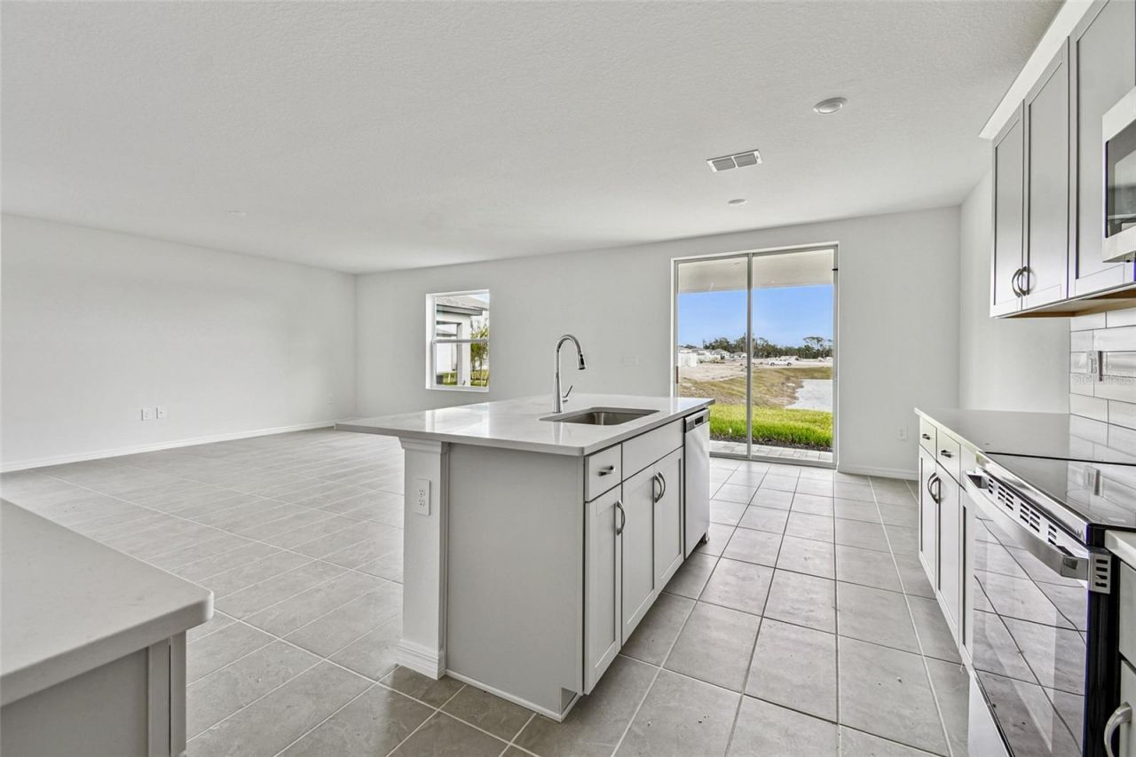 9110 Optimist Way, Palmetto, FL 34221 Photo