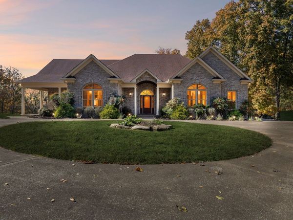 1079 Ridgecrest Dr, Goodlettsville, TN 37072