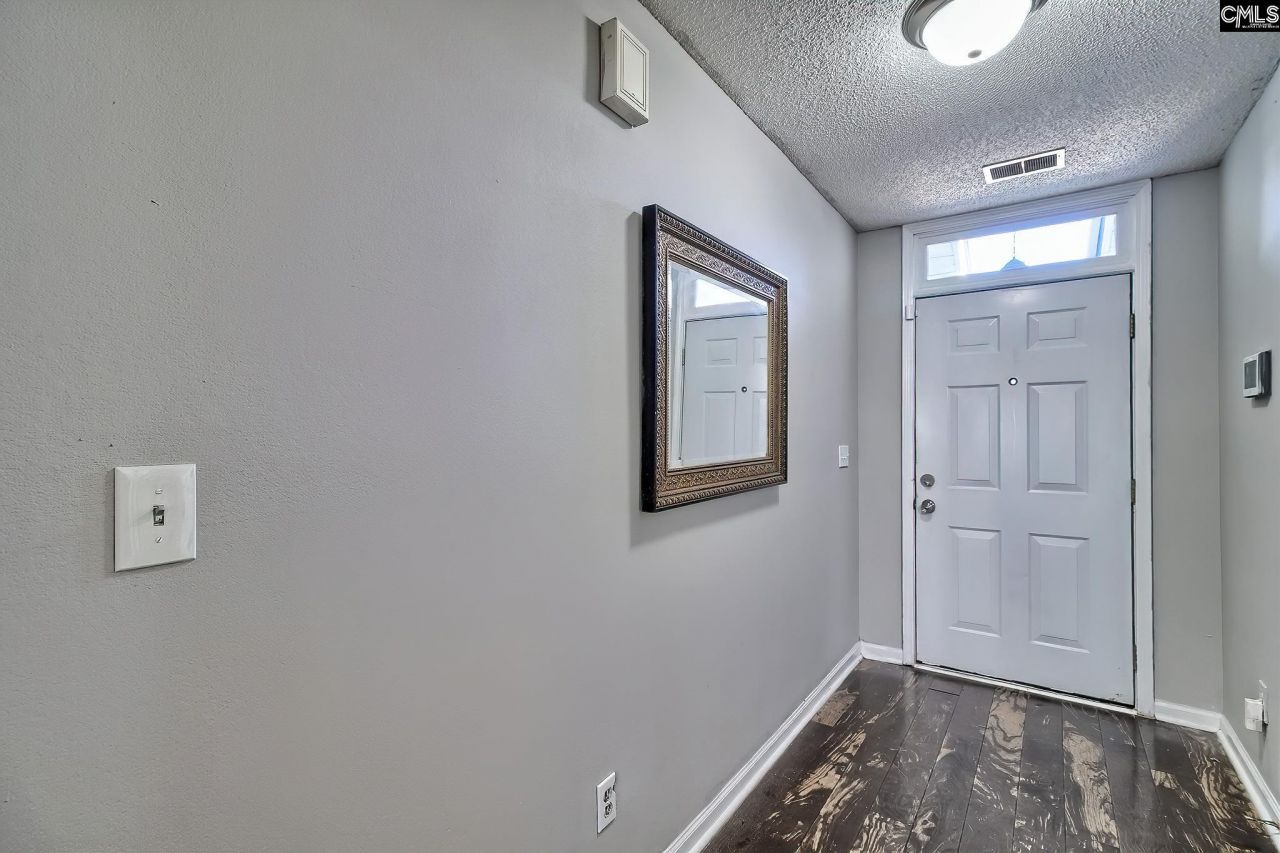 102 Autumn Run Circle Photo 4