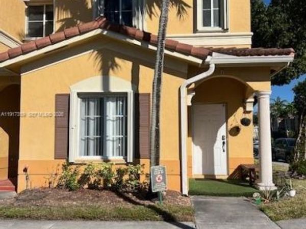 8305 NW 108th Ave, Unit 7-18, Doral, FL 33178