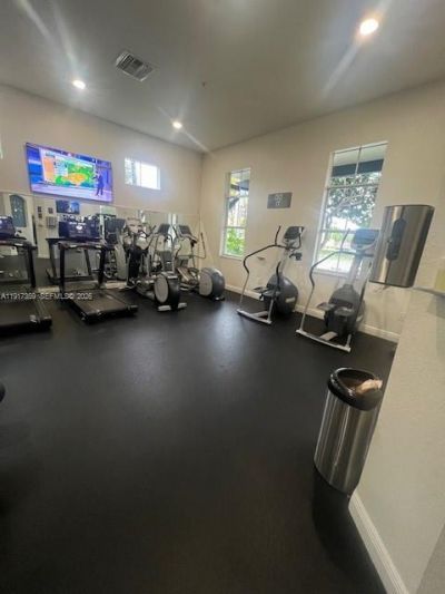 8305 NW 108th Ave, Unit 7-18, Doral, FL 33178 Photo