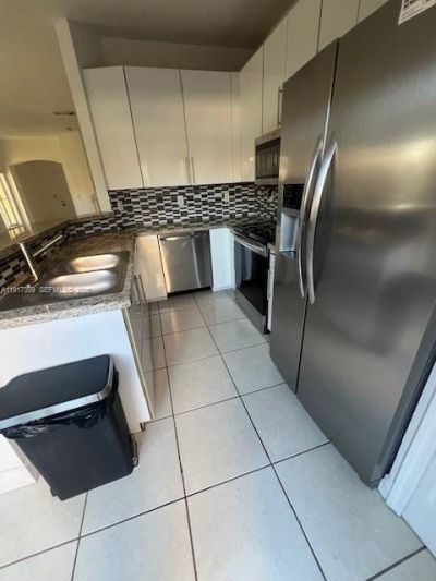 8305 NW 108th Ave, Unit 7-18, Doral, FL 33178 Photo