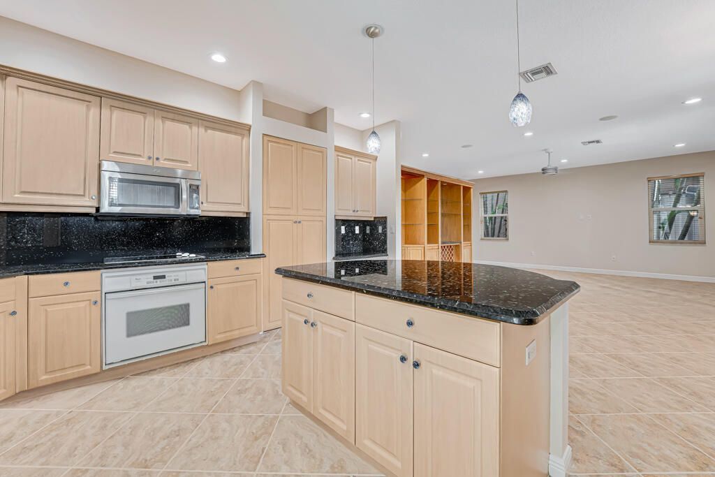 1760 Annandale Circle, Royal Palm Beach, FL 33411 Photo