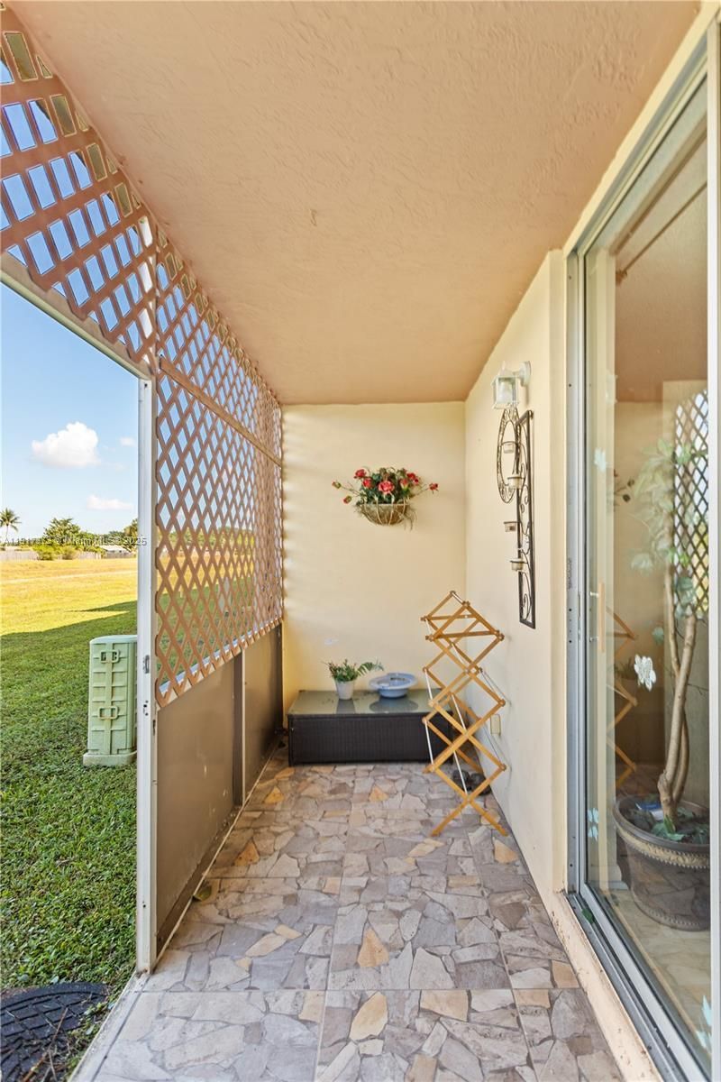 9121 Sunrise Lakes Blvd, Unit 104, Sunrise, FL 33322 Photo