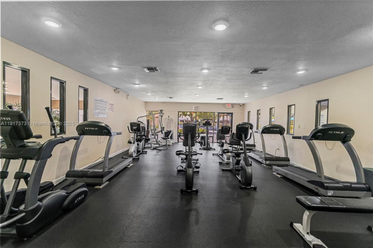 9121 Sunrise Lakes Blvd, Unit 104, Sunrise, FL 33322 Photo