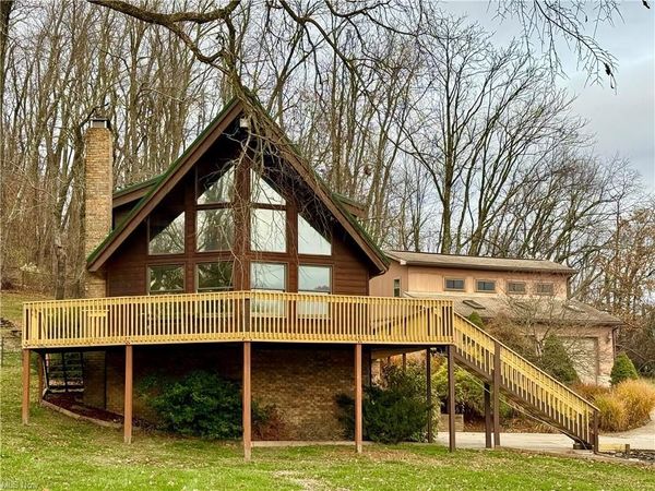 70 Fox Run Rd, New Cumberland, WV 26047