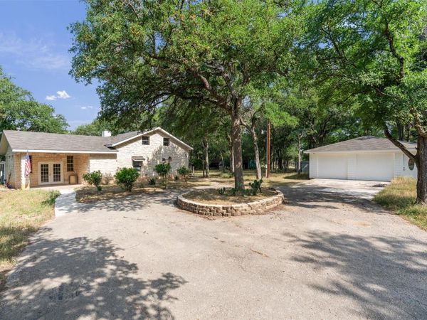 601 Deertrail DR, San Marcos, TX 78666