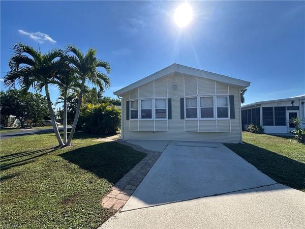 4501 Mayflower WAY E, ESTERO, FL 33928