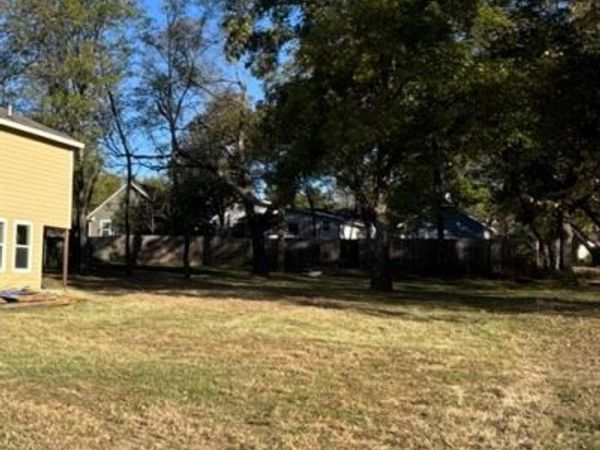 625 E Murray Street, Denison, TX 75021