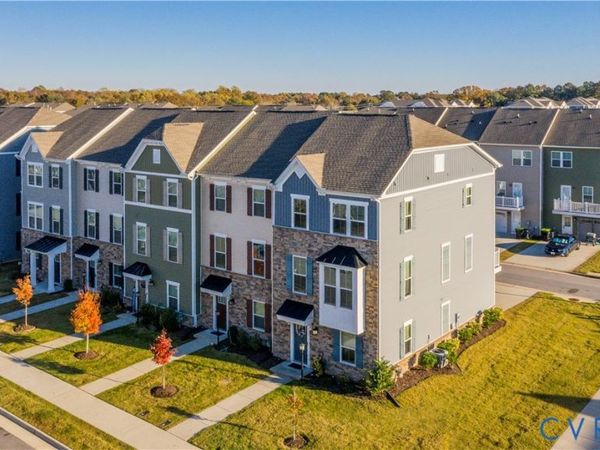 100 Spring Grove Way, Smithfield, VA 23430