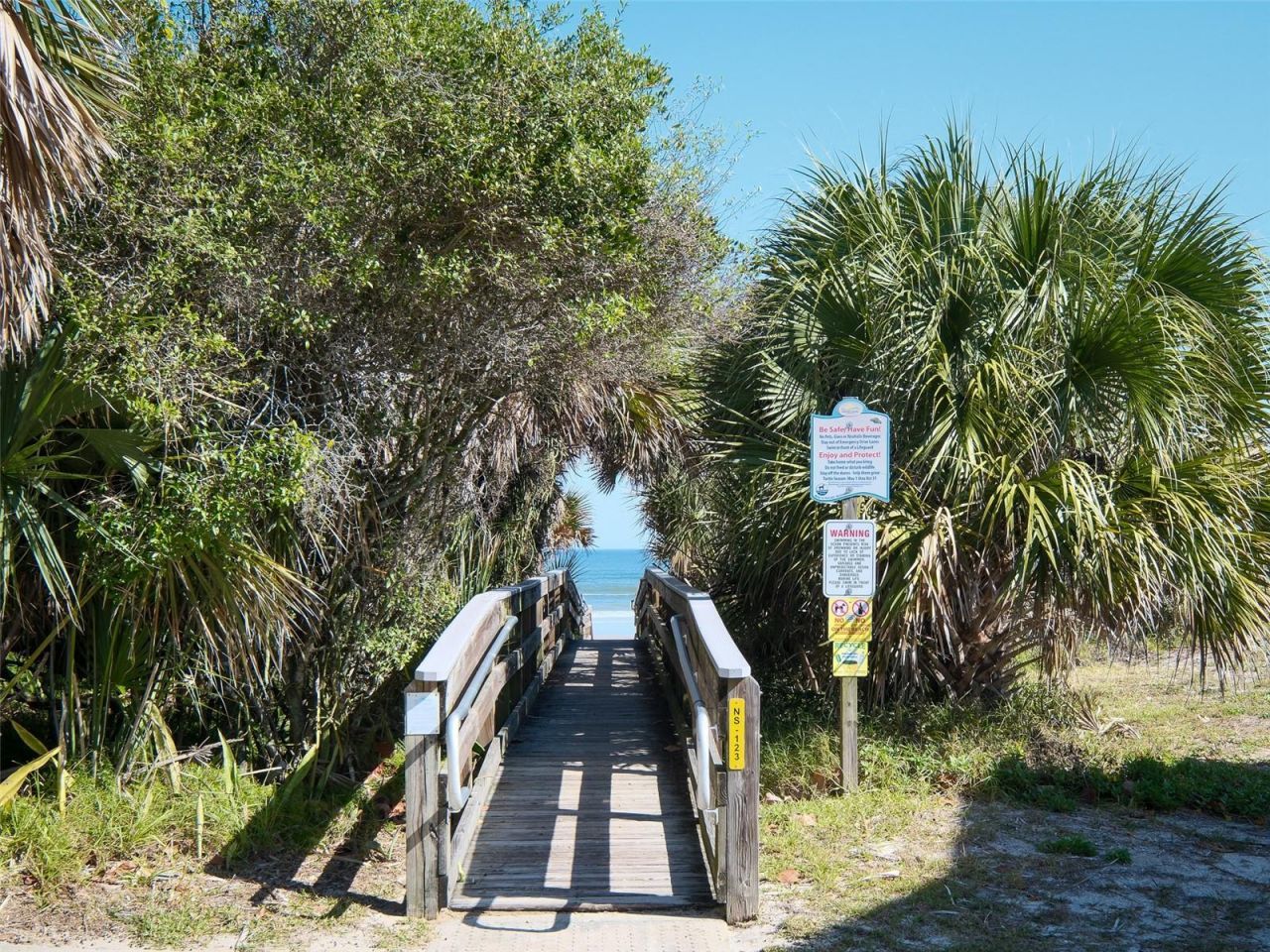 813 E 8th Avenue, New Smyrna Beach, FL 32169 Photo