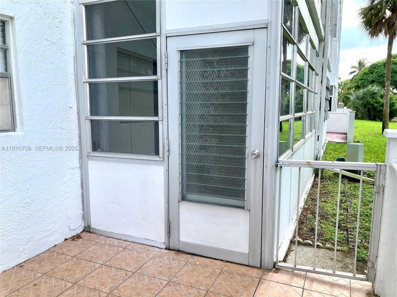 4270 NW 40th St, Unit 103, Lauderdale Lakes, FL 33319 Photo