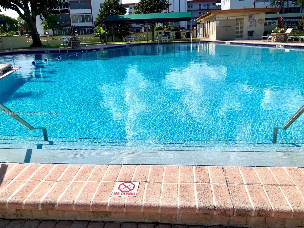 4270 NW 40th St, Unit 103, Lauderdale Lakes, FL 33319 Photo