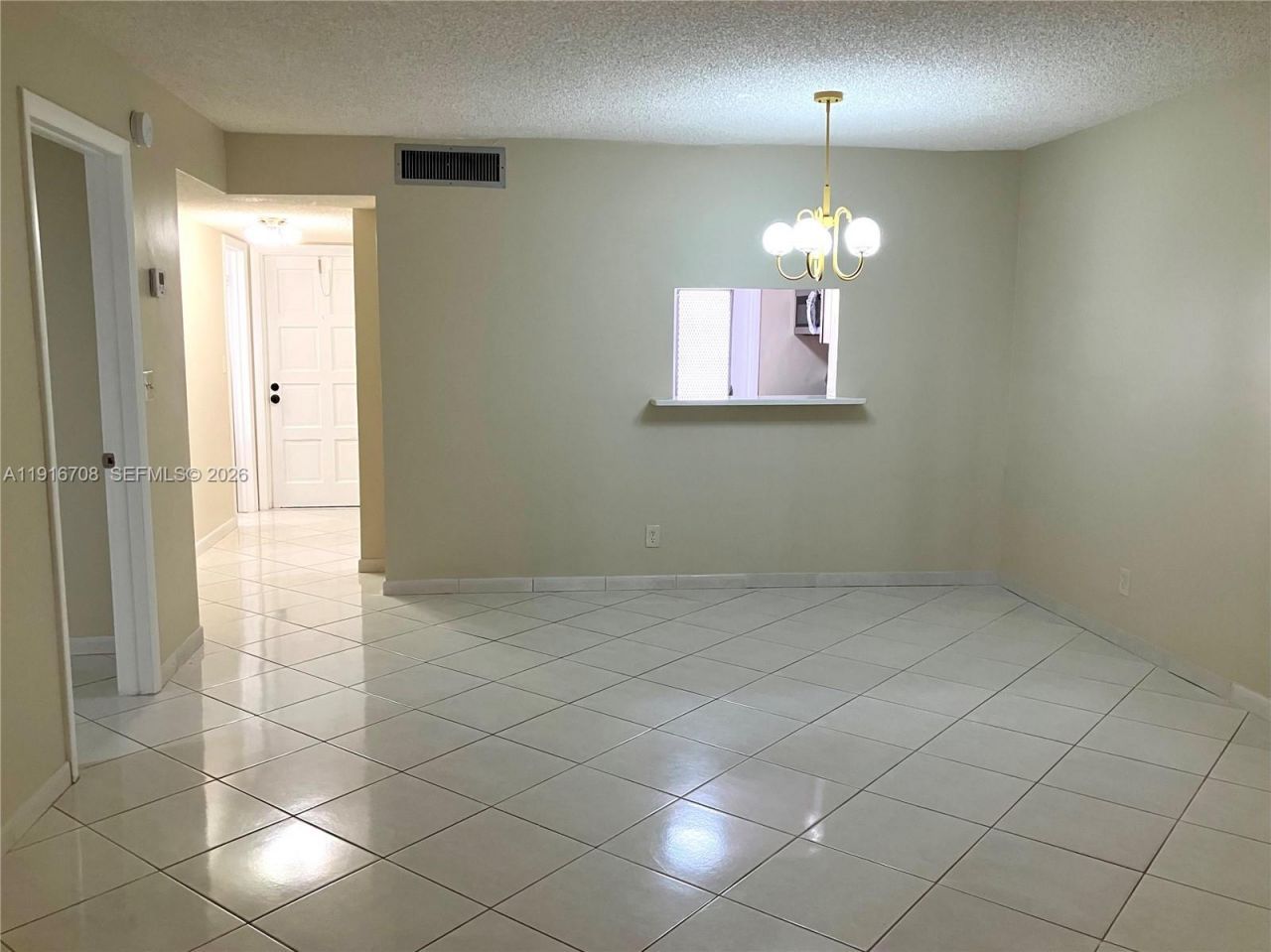 4270 NW 40th St, Unit 103, Lauderdale Lakes, FL 33319 Photo
