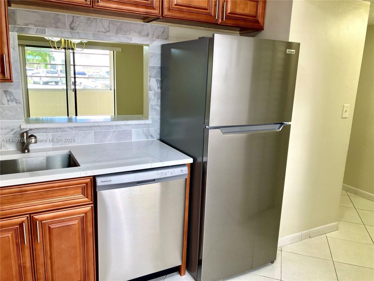 4270 NW 40th St, Unit 103, Lauderdale Lakes, FL 33319 Photo