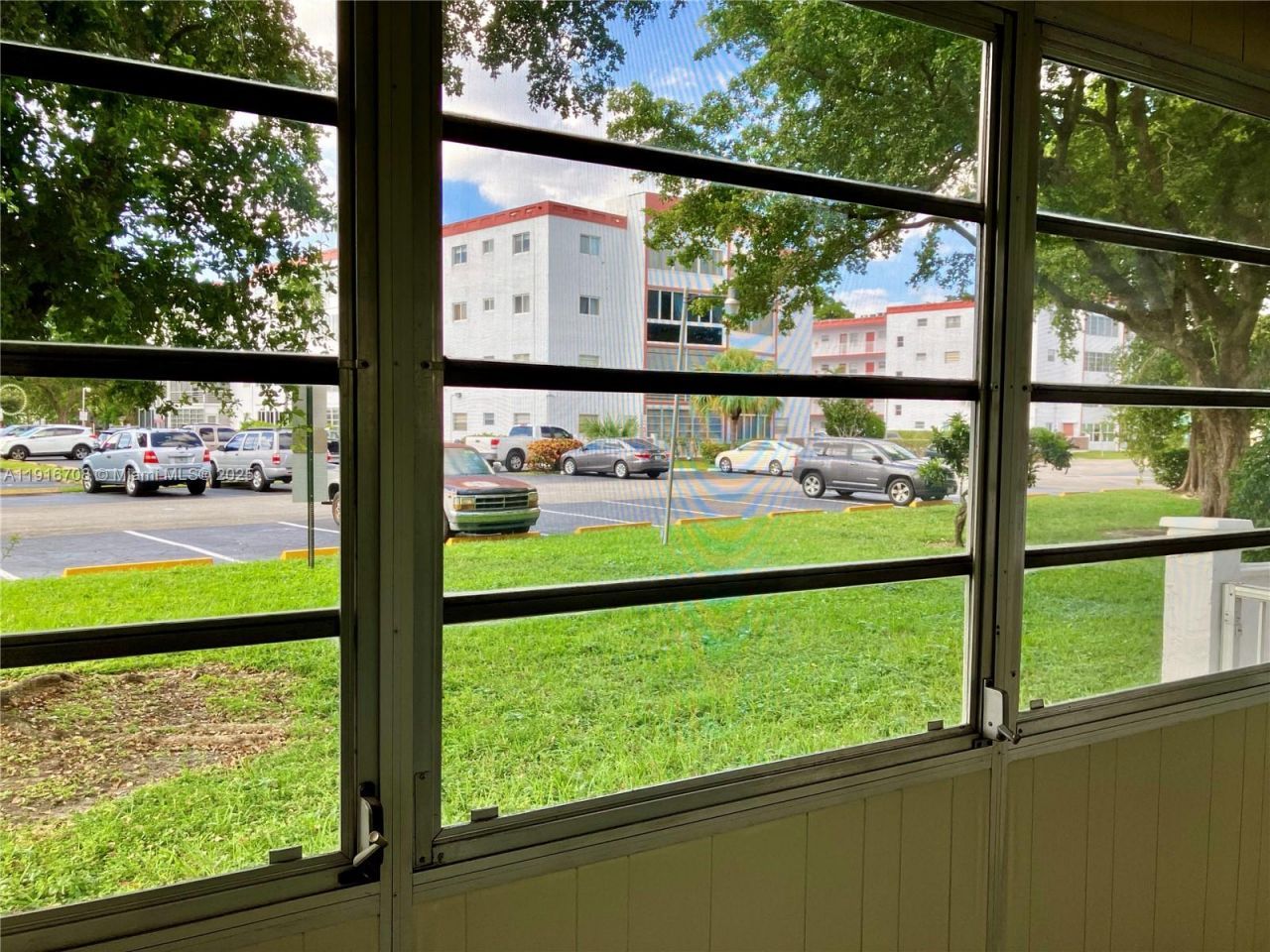 4270 NW 40th St, Unit 103, Lauderdale Lakes, FL 33319 Photo