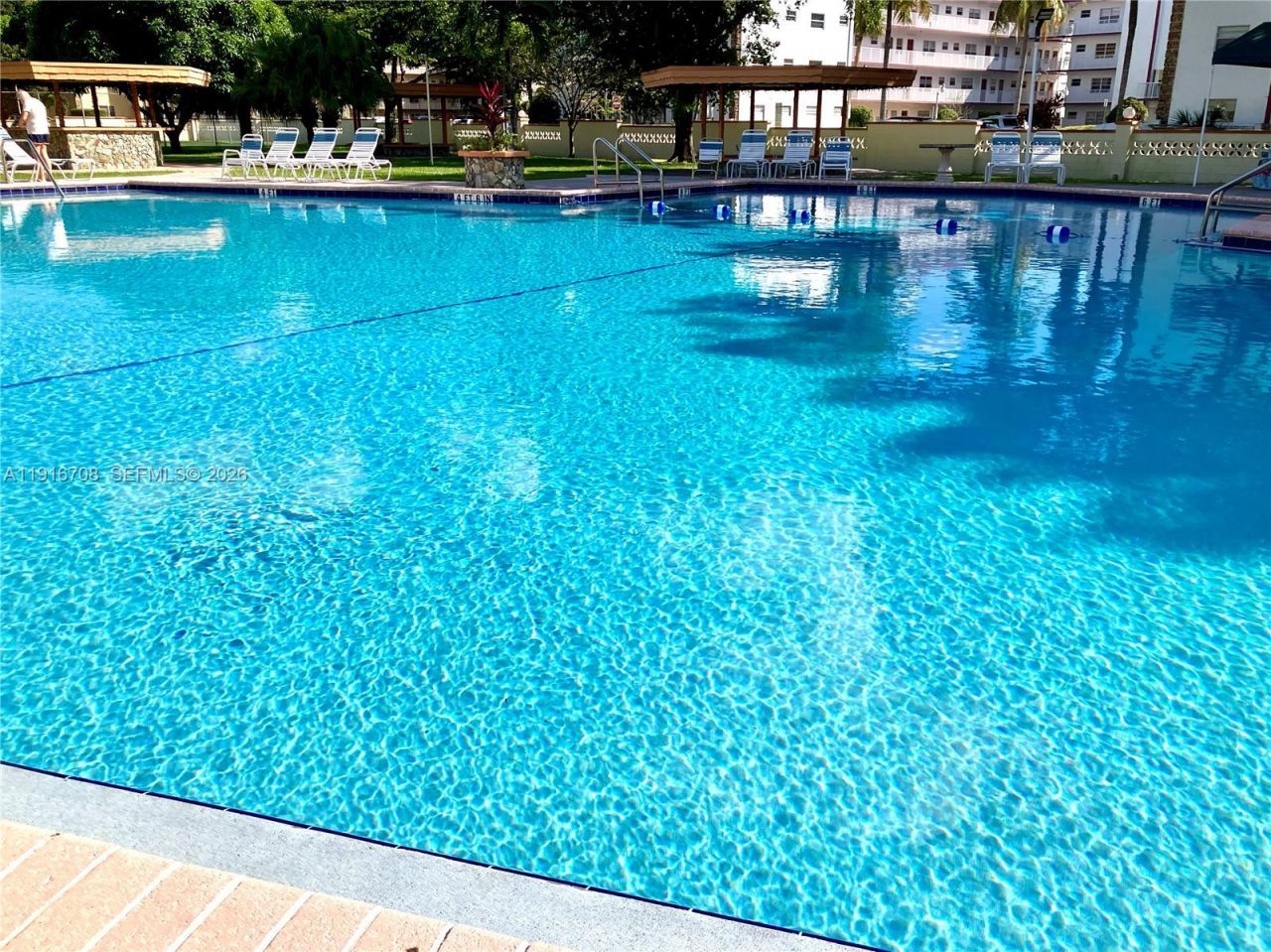 4270 NW 40th St, Unit 103, Lauderdale Lakes, FL 33319 Photo